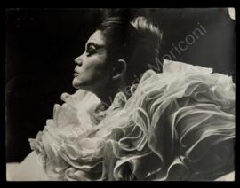 L'assoluto naturale. Valeria Moriconi