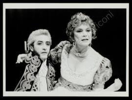 Madame sans gene. Valeria Moriconi e Patrizio Rispo