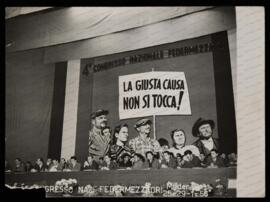 Palco del Congresso con relatori e delegati - 1956
