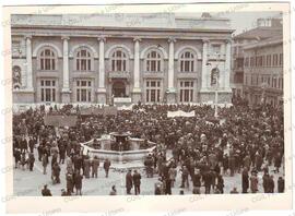 Concentrazione in Piazza del popolo a Pesaro - 1973