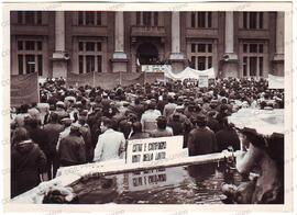Concentrazione in Piazza del popolo a Pesaro - 1973